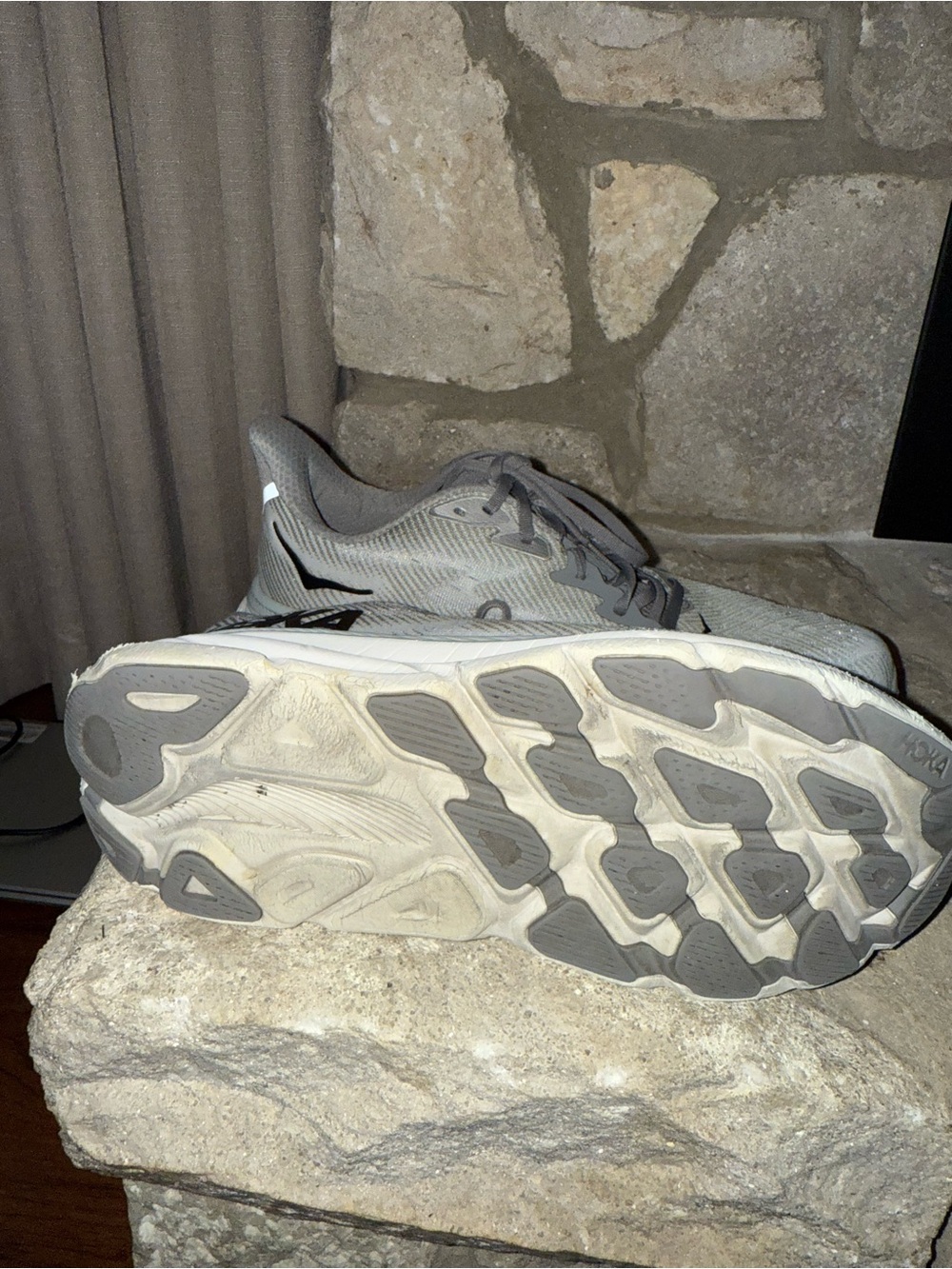 HOKA Clifton 9 running Athletic Sneaker - Picture 5 of 6